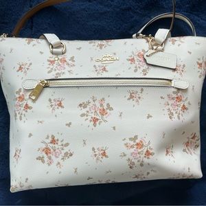 Coach Gallery Tote With Floral Print